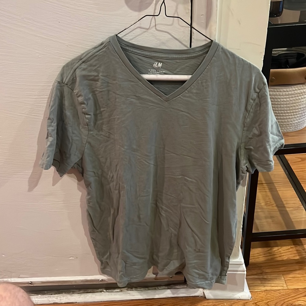 H&M V NECK - mens Medium - green